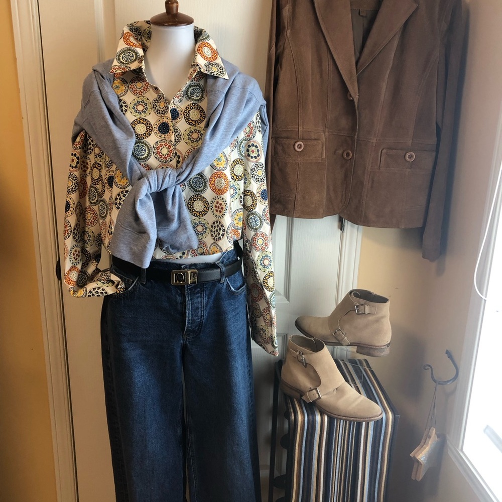 Cider NWT Multi-Color PRINT Crop Top with Collar